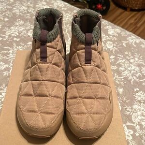 Ankle tevas